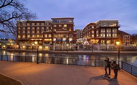 Hotel Indigo Naperville Riverwalk By Ihg